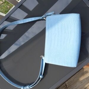 URBAN OUTFITTERS Blue Croc Embossed Crossbody Bag Purse Zip Closure Lined